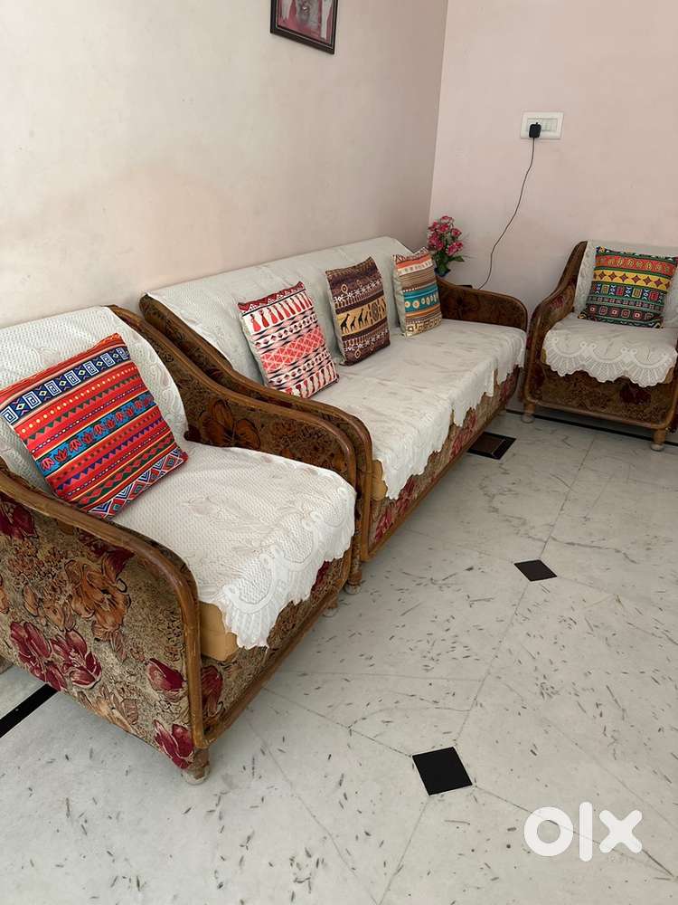 5 seater sofa-set for SALE