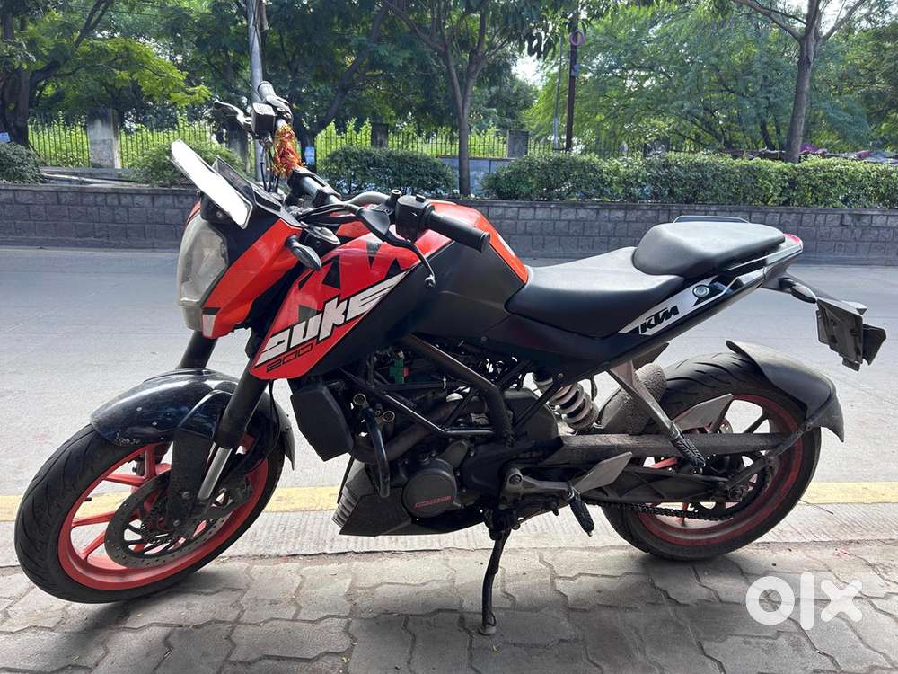 KTM DUKE 200