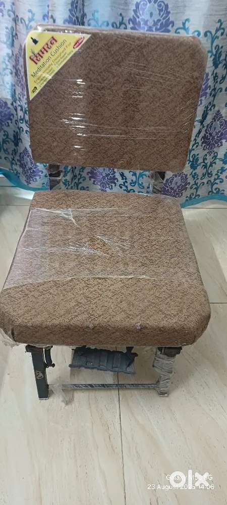 In Rs.2500 Simran Strong Yoga meditation foldable chair