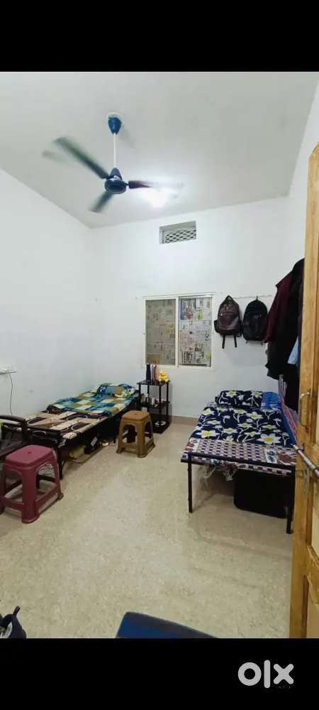 1 bhk and 2bhk quarter available for college student, and job holder