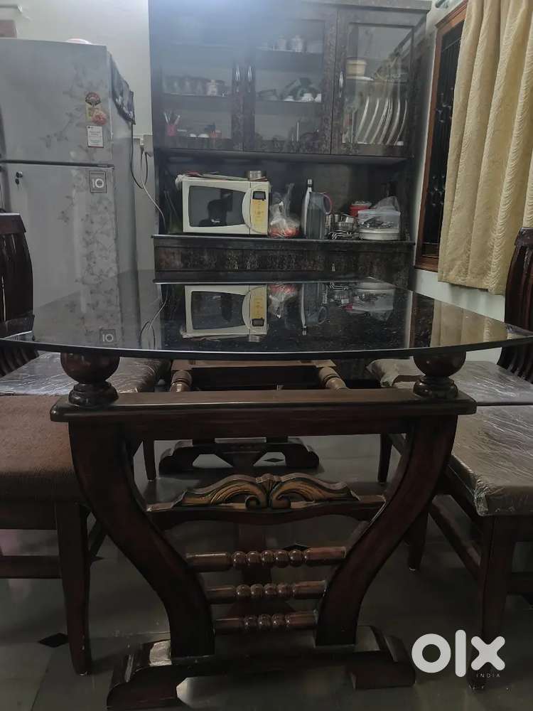 Dinning Table