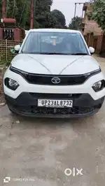Tata Punch  6700000 Petrol 22000 Km Driven