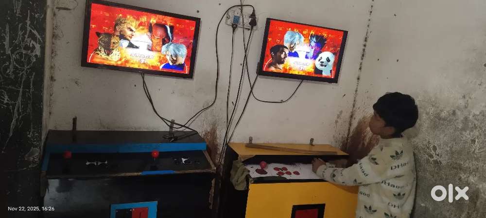 Tekken Tag Tekken 3 -4 all games sath mai LED bhi hai