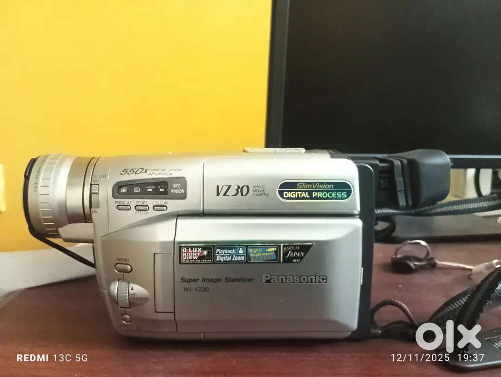 OLD  CAMARA  PANASONIC