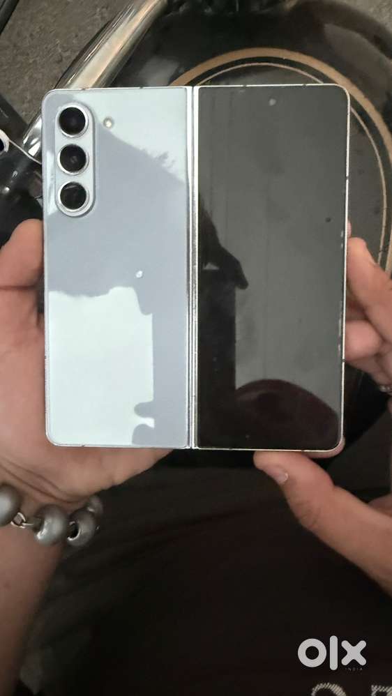 Samsung z fold 5