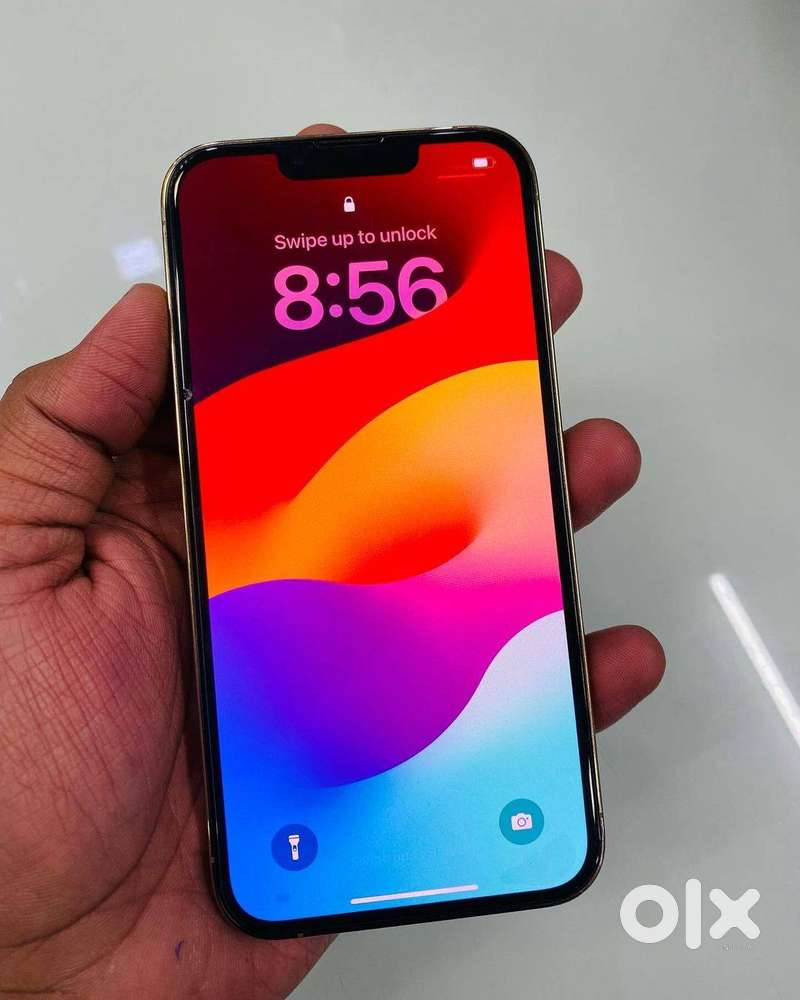 selling my 6 month old iphone 13 pro , need urgent money