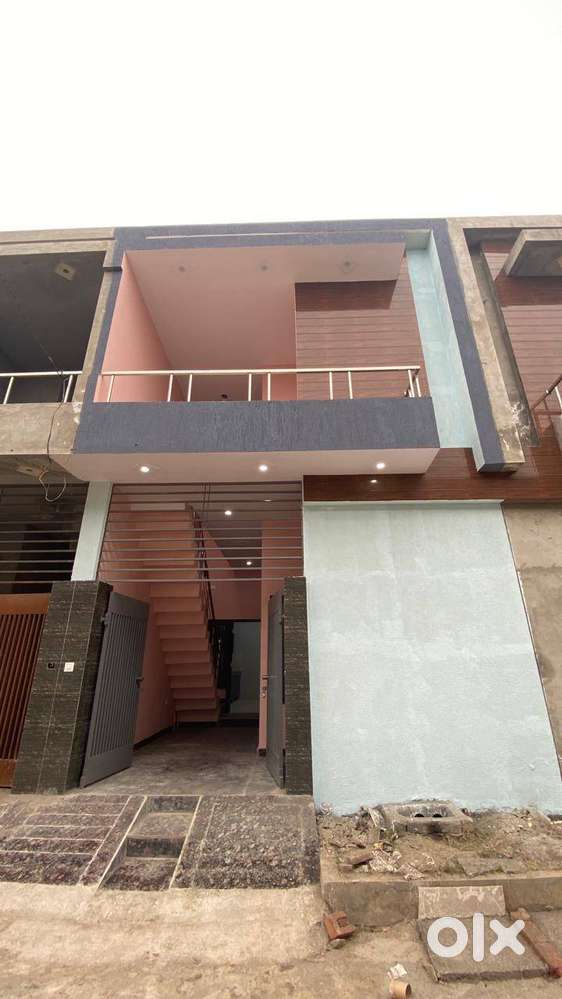 105 GAJ 2 BHK HOME SALE