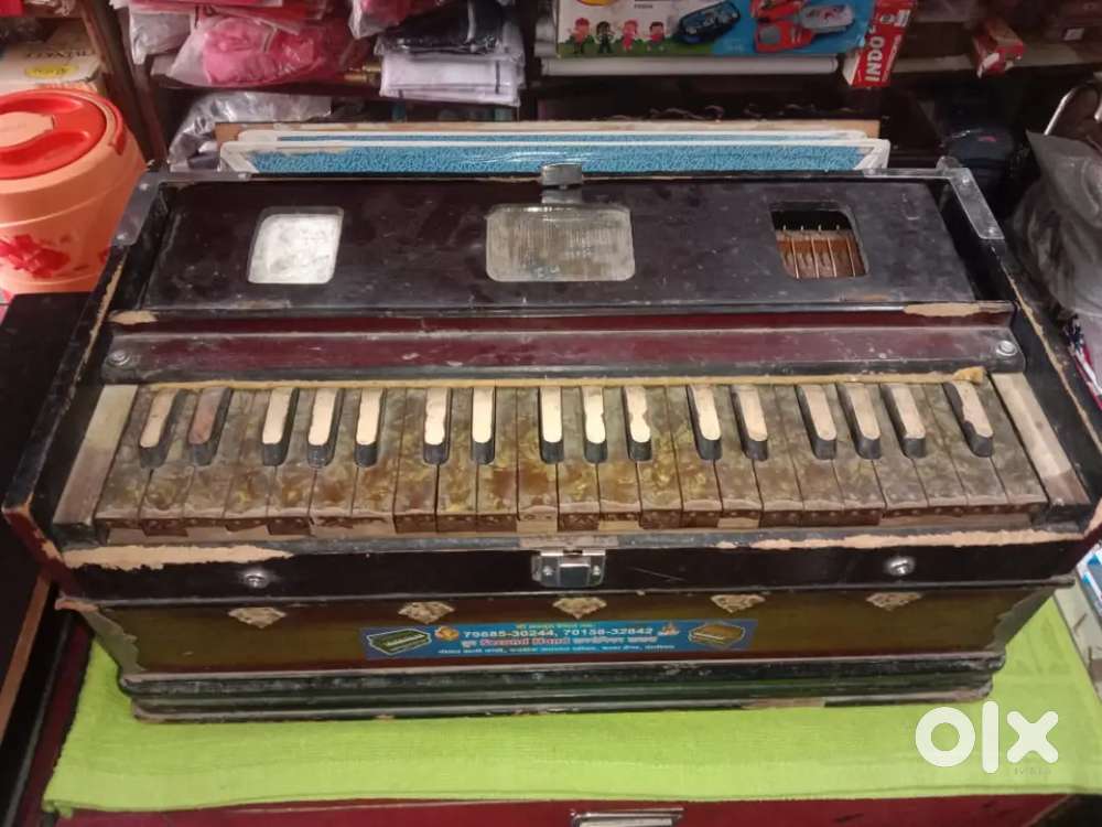 Second hand harmonium available here
