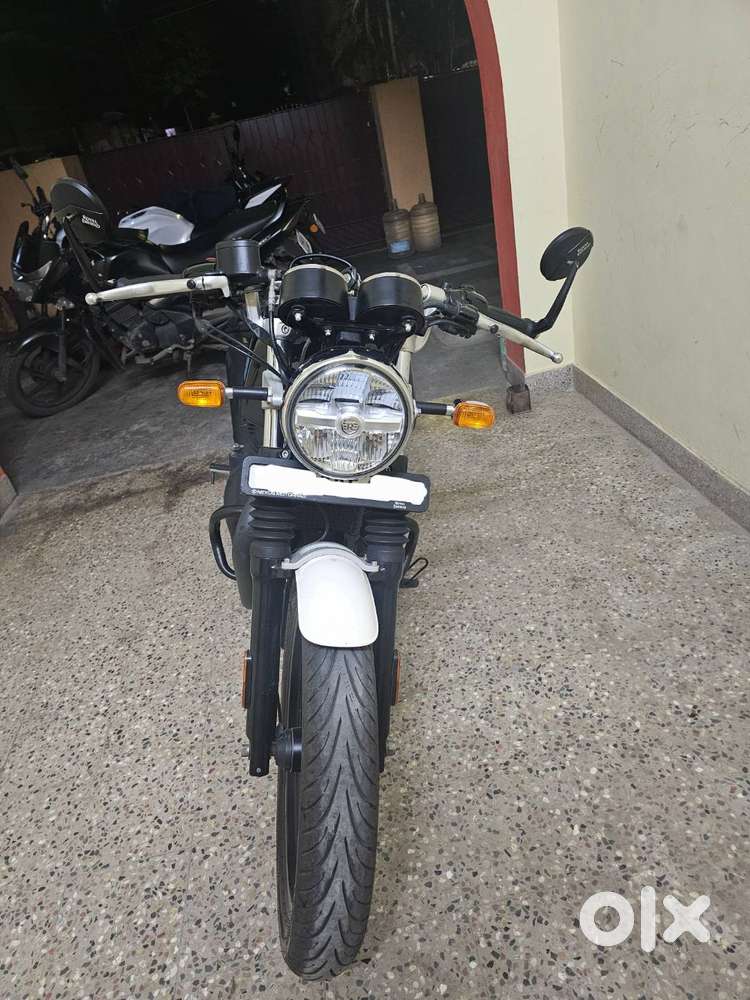 Royal Enfield Continental GT 650 (2024) -  Excellent Condtion