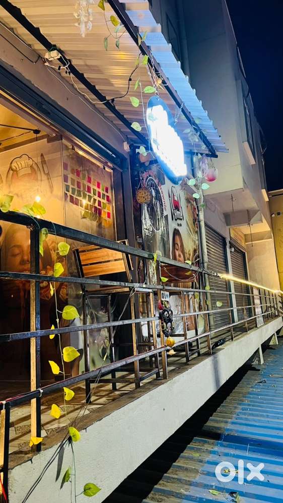 Selling running cafe