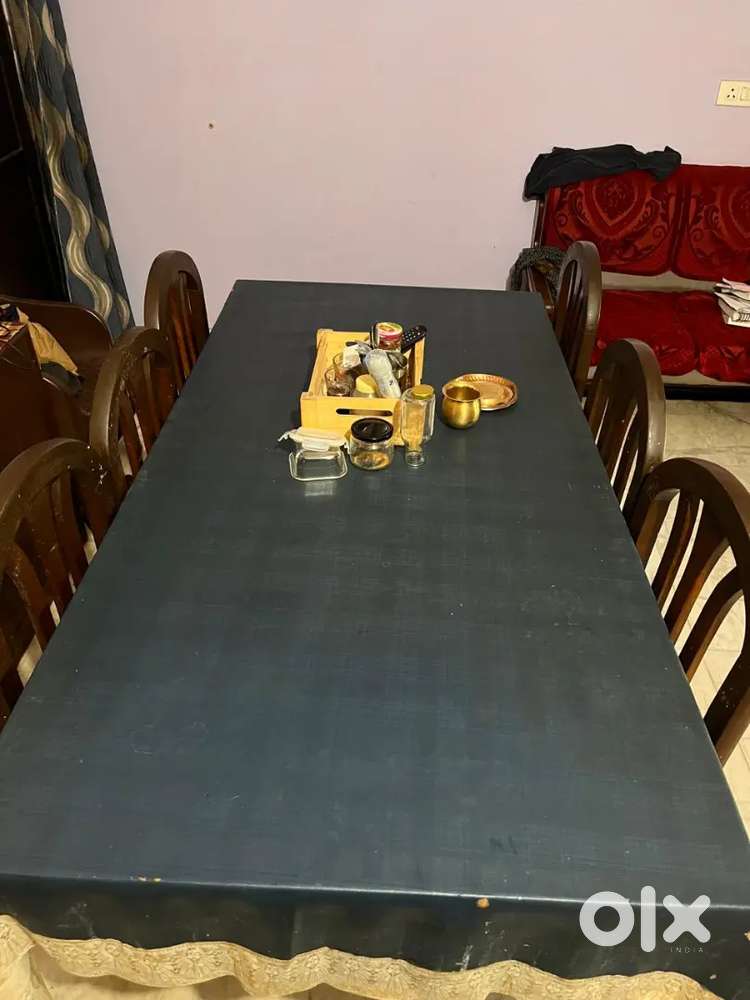 Dining table 6 sitter