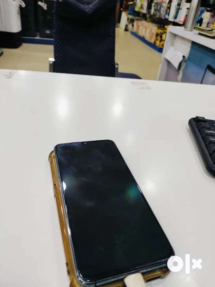 OPPO R17 PRO 8/128  GOOD CONDITION. MINT CONDITION ONLY MOBILE