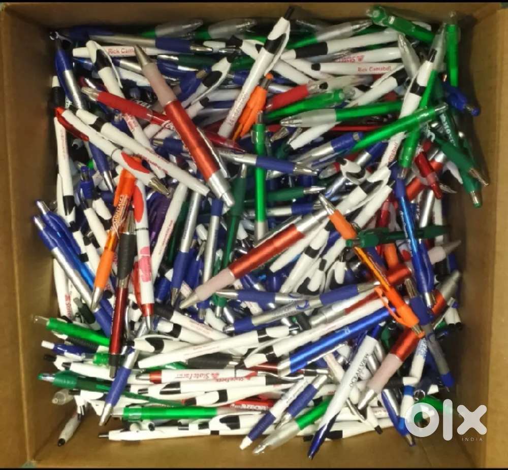 Meesho is offering you a pen and pencil packing job at your doorstep.