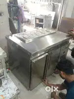 Brand New Chiller counter with containers with flat display glass