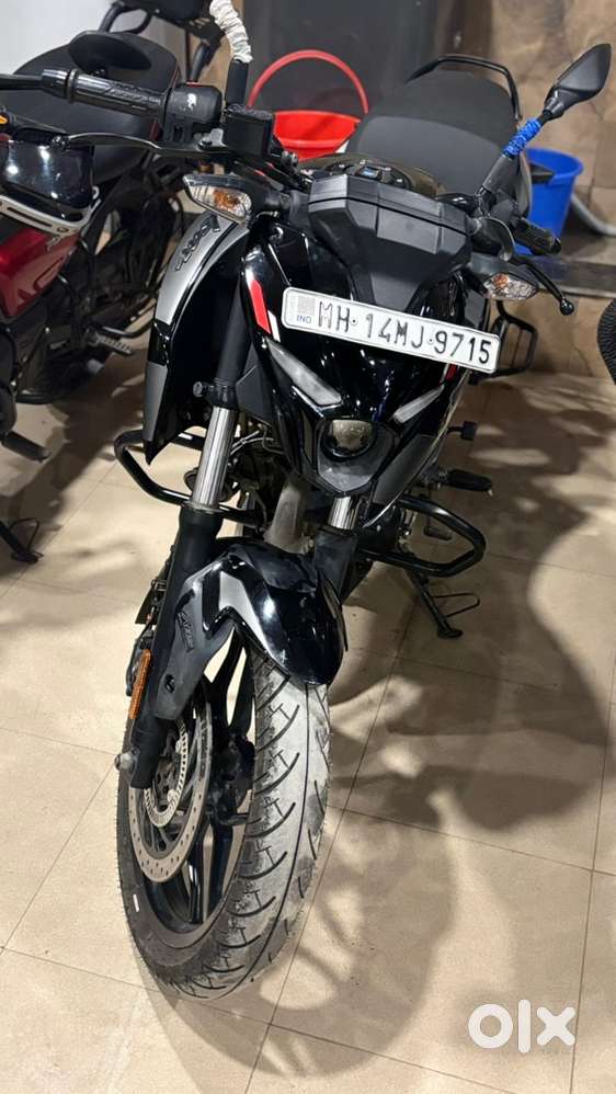 Bajaj pulser n160 new bike very low driven brand new condition