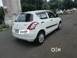 Maruti Suzuki Swift LXI Optional-O, 2017, Petrol