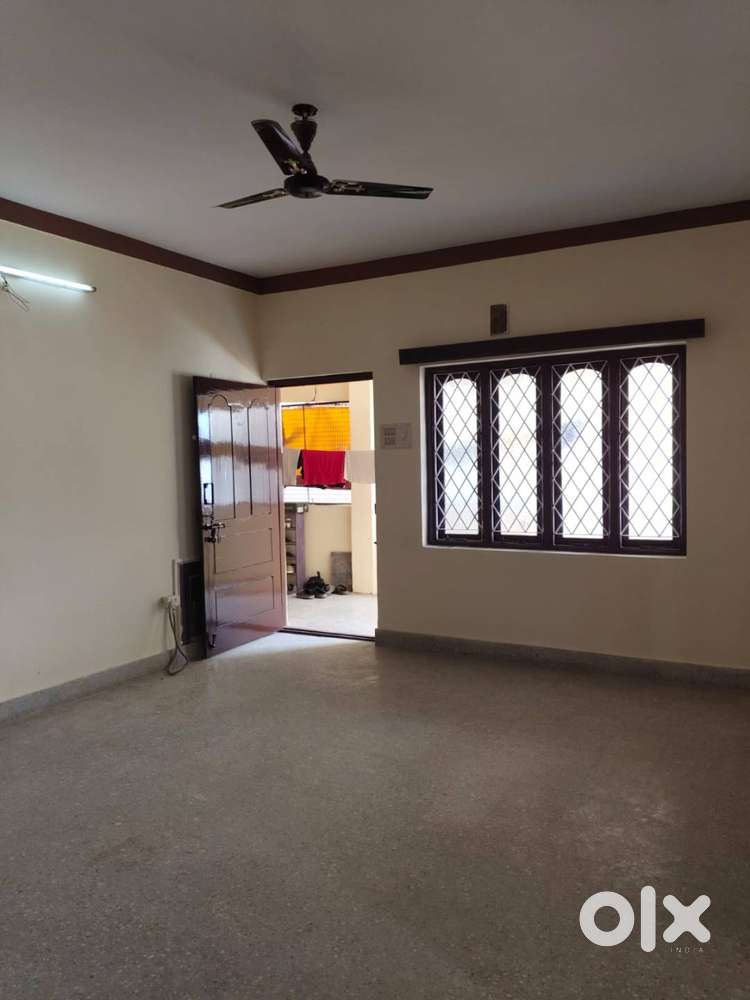 KR Puram 2BHK Apartment for Lease