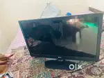 LCD )tv) 32 )in LG TV