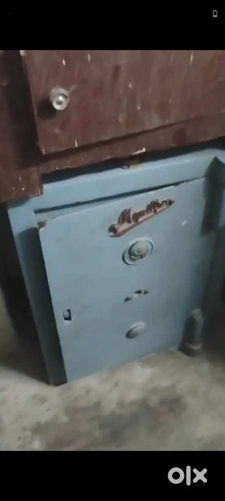 Different models of Lockers for buy and sale