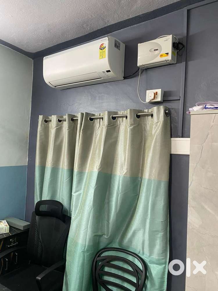 Blue star inverter Split AC with stabiliser