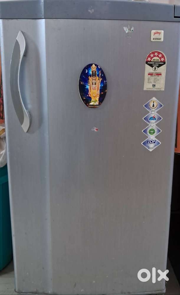 Referigerator (Fridge)
