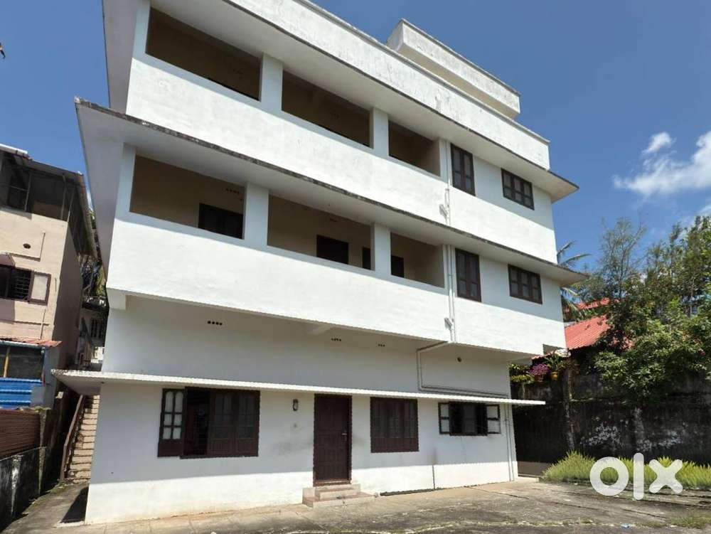 3 Apartment building for sale in Kesavadasapuram