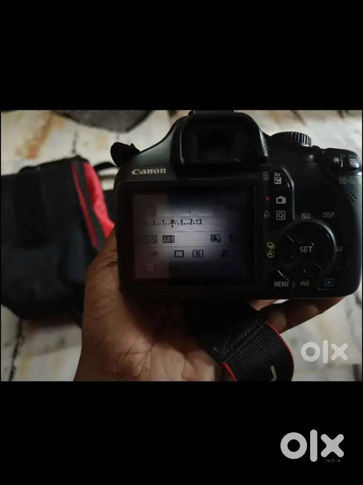 Canon camera 1100d