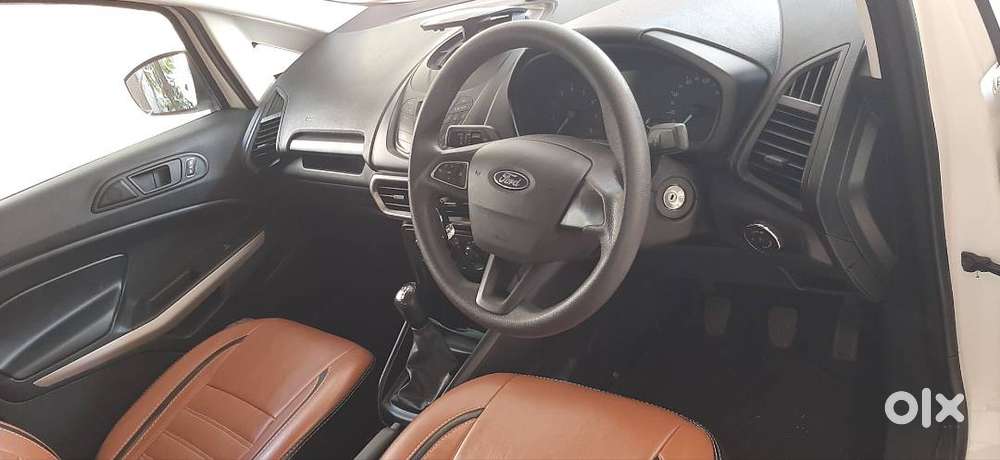 Ford ecosport,1.5 petrol ambientM