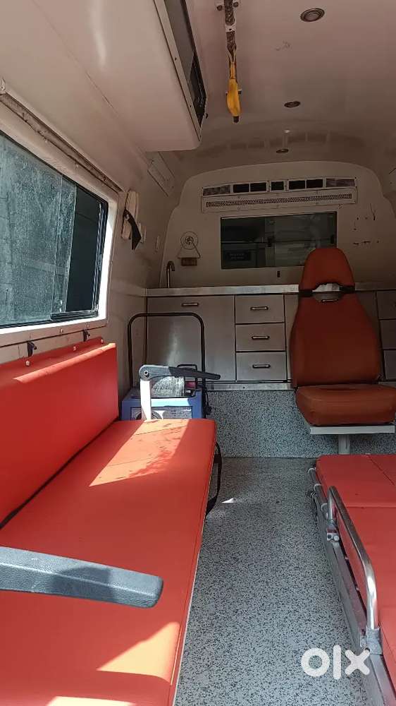 Showroom condition,12-2013 model, only15000kmdriv,,child ac.fully fa ,