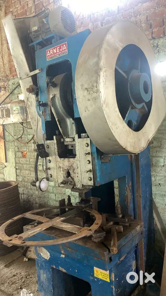 Fabrication machines