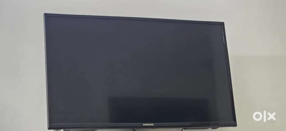 Samsung 32 INCH TV IN GOOD CONDITION FOR SALE