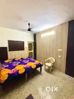 Girls PG in aliganj near engineering college
