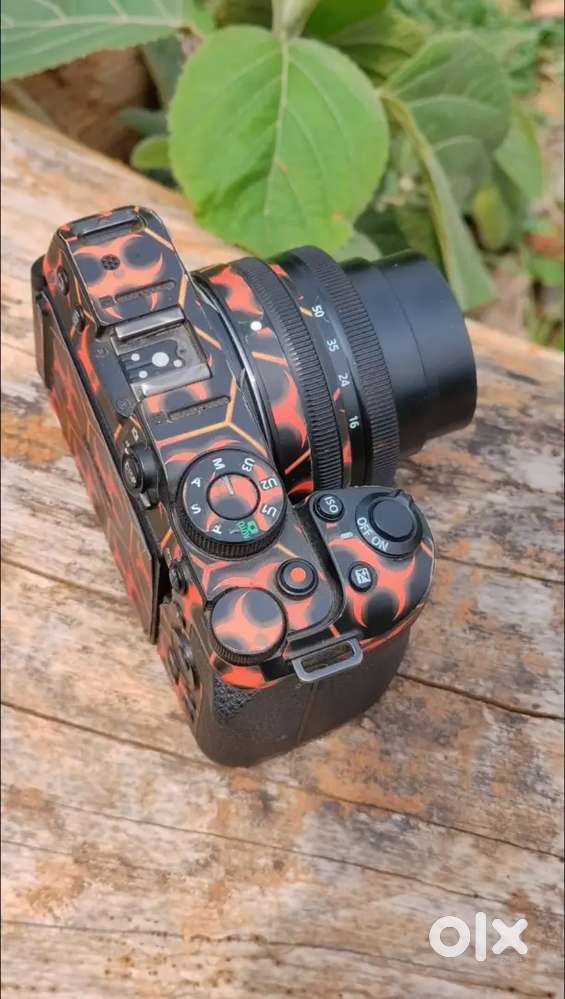 Nikon Z30 / Canon 200D mark2 / Nikon D3400