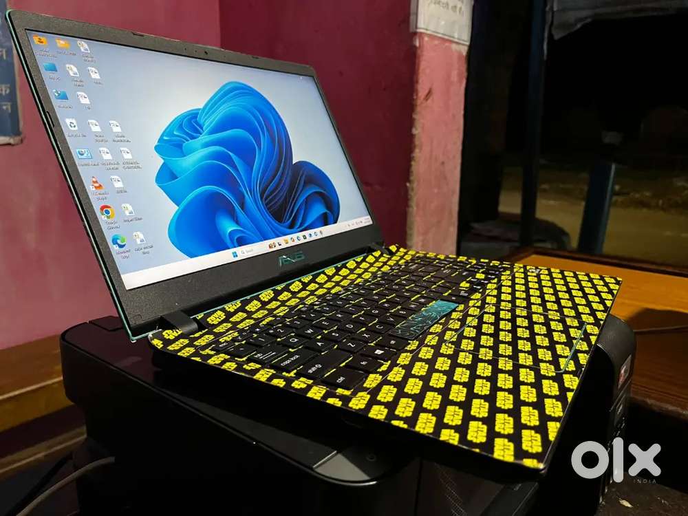 ASUS LAPTOP i5,8TH GENERATION( REASON I AM USING DESKTOP)