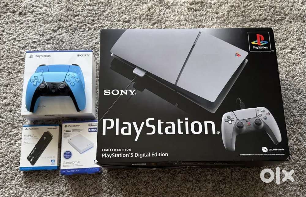 PS5 30th Anniversary Limited Edition Bundle