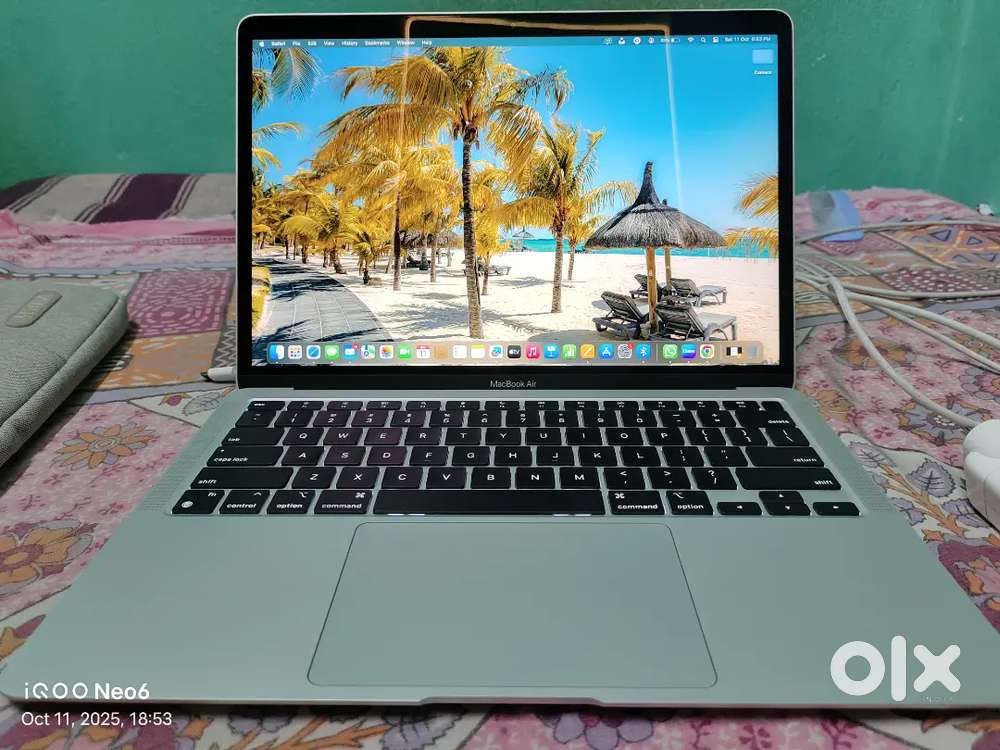 MACBOOK AIR M1