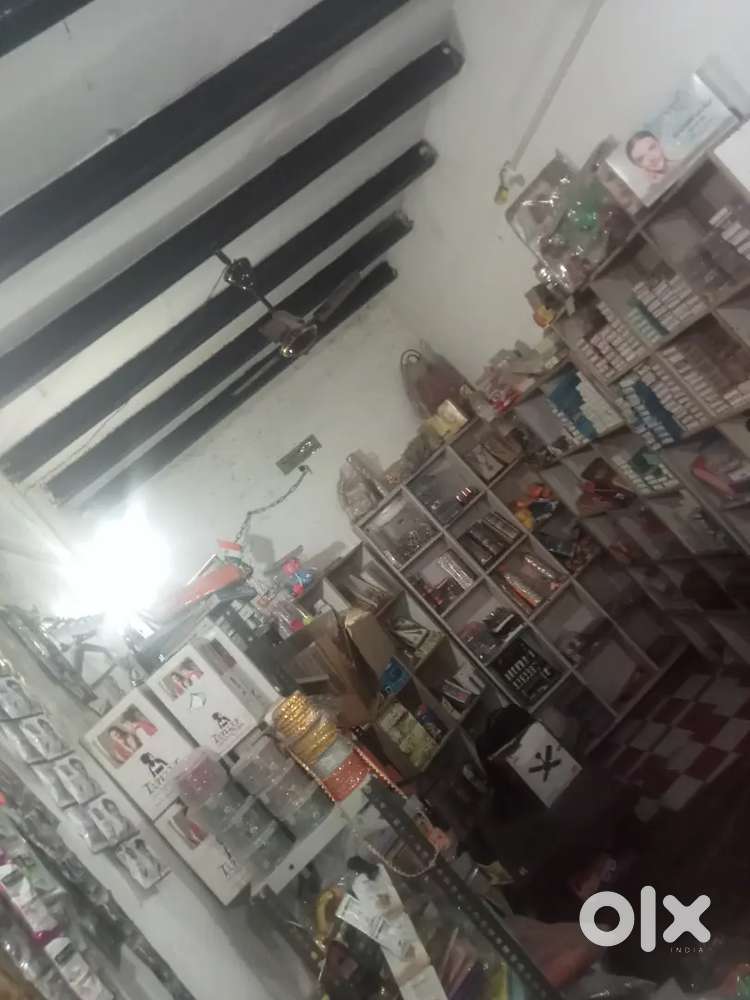 Cosmetic Shop and items