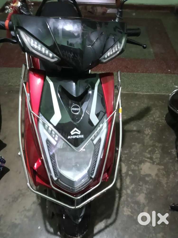 At brand new condition and vehicle under warranty top speed is 25