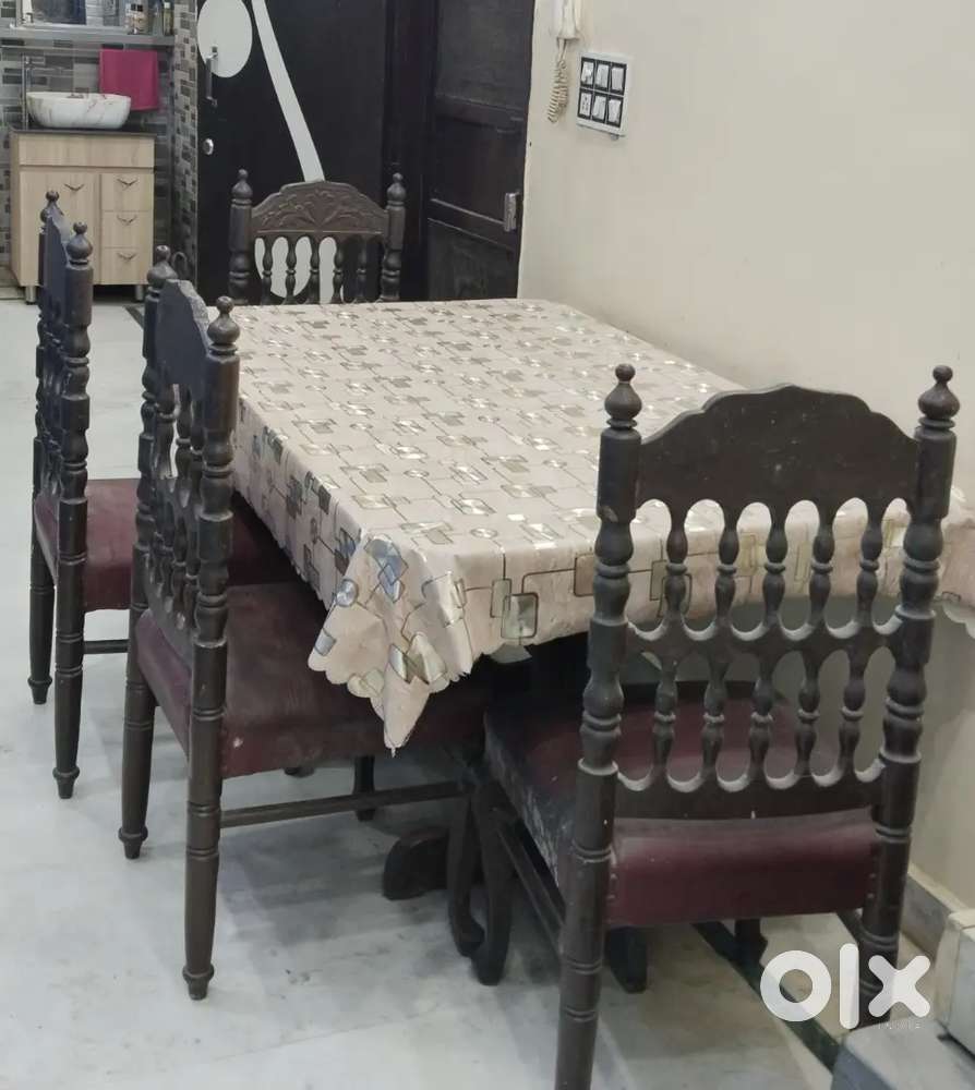 6 Seater Wooden Dining Table For Sale In Uttam Nagar West