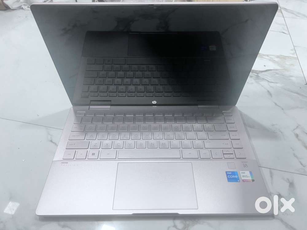 (HP pavilion i5 12th generation 14-inch touch screen 360*)