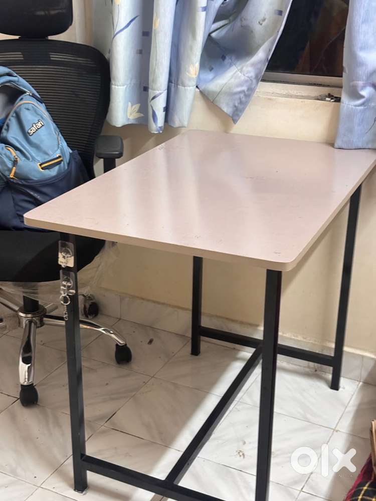 Table (non foldable)