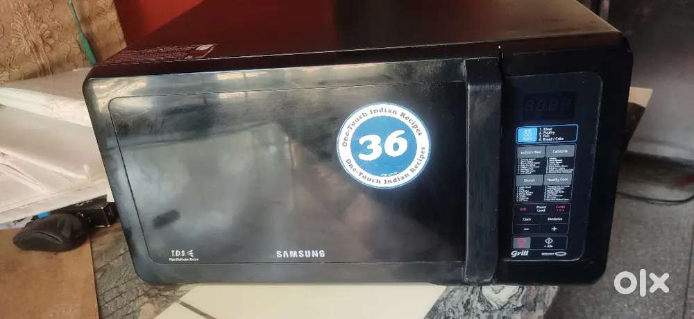 Microwave ovens Of Multi Brands And Models