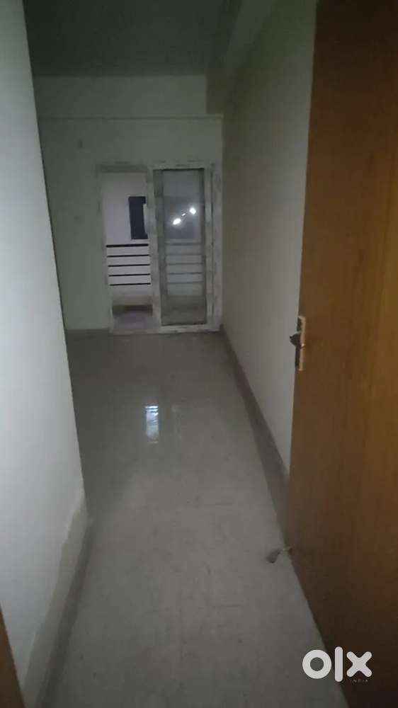 2 bhk flat in society