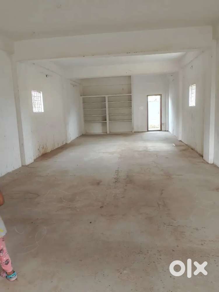 Spacious godown available for the rent in prime location