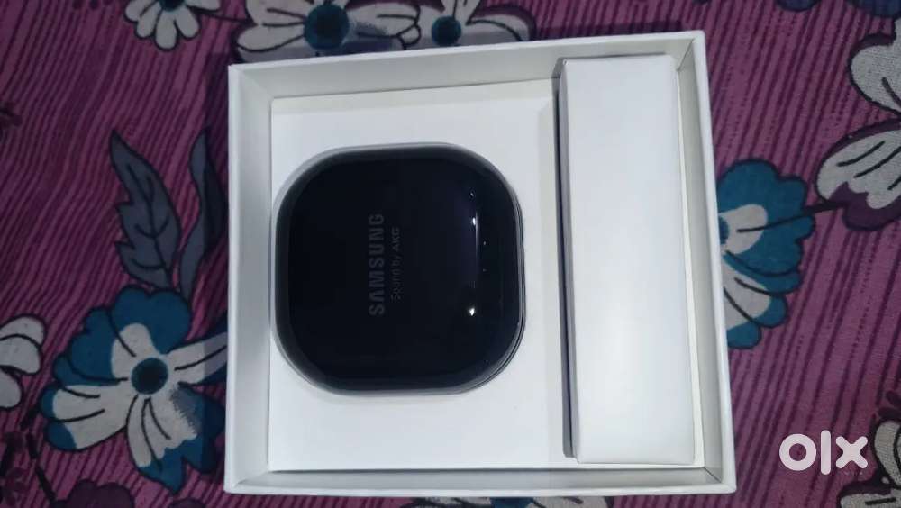 Samsung Galaxy buds live