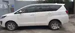 Auto deal office me kaam karne or gaadi ander bahar karke ke liye