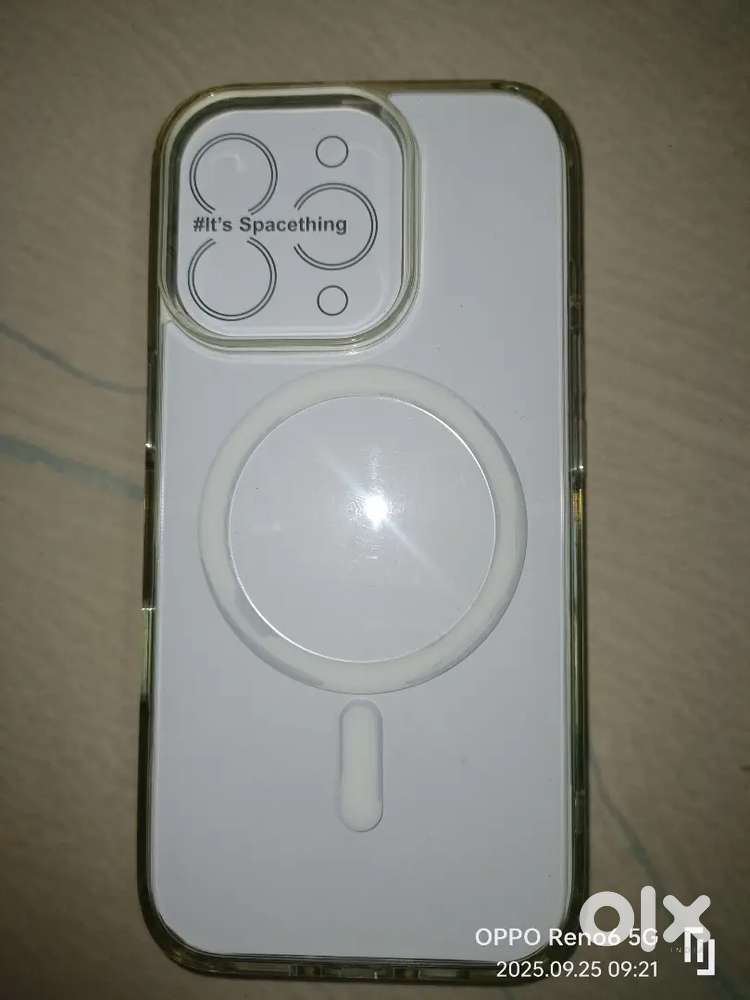 I phone back cover Total 3 no