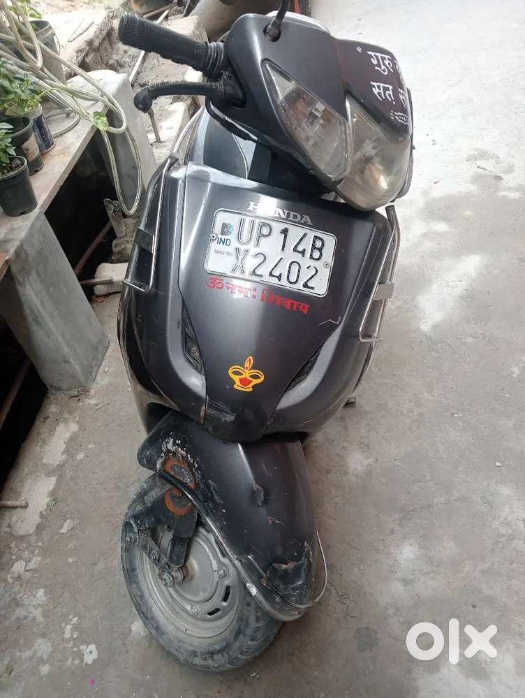 Scooty sail