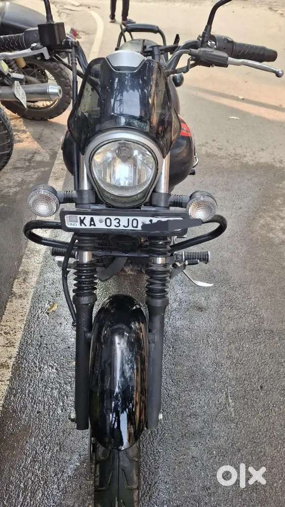 Bajaj 220 street in good condition