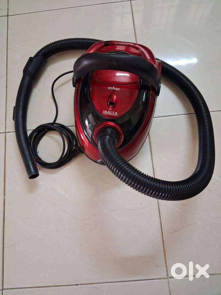 New-like Vaccum cleaner with blower function on 65% discount sale!